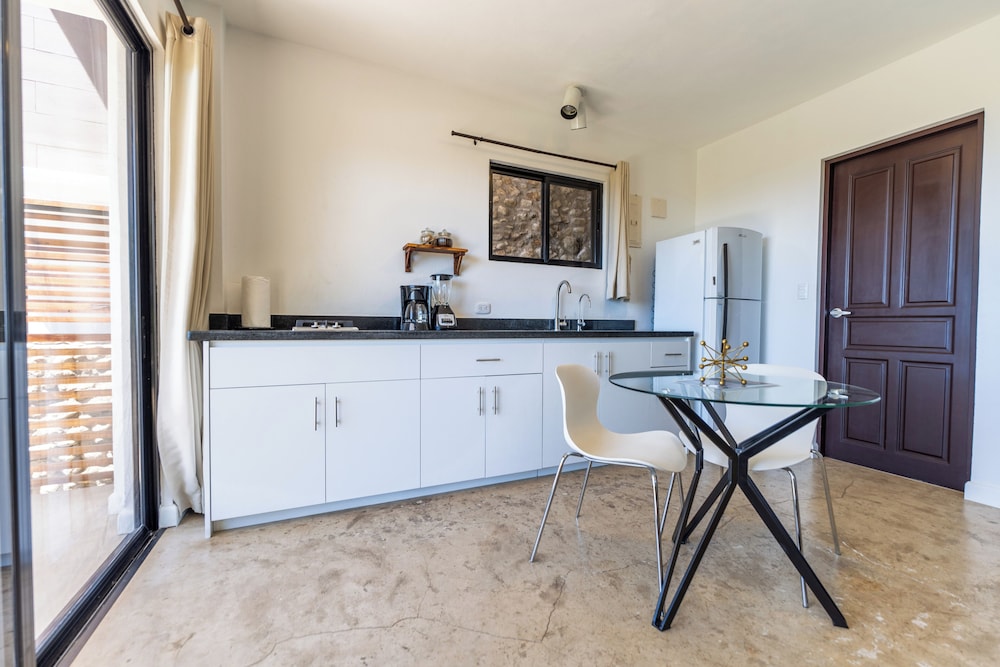 Sea View Paradise Retreat by Sea N' Rent
