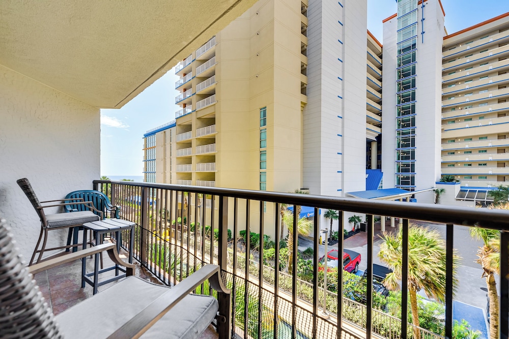 Ocean Access & Resort Perks: Myrtle Beach Condo