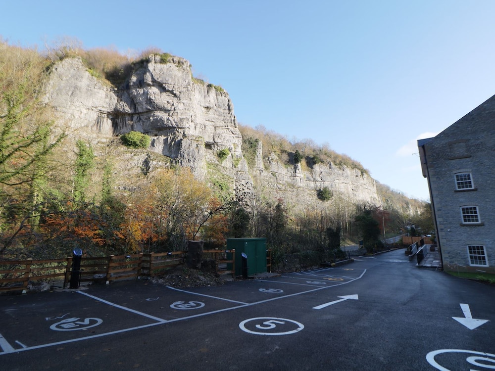 Rock Mill Apartment