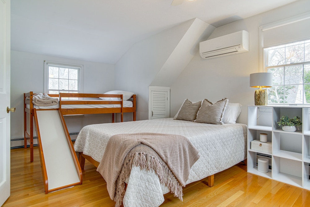 Charming Cape Cod Home ~ 1 Mi to Megansett Beach