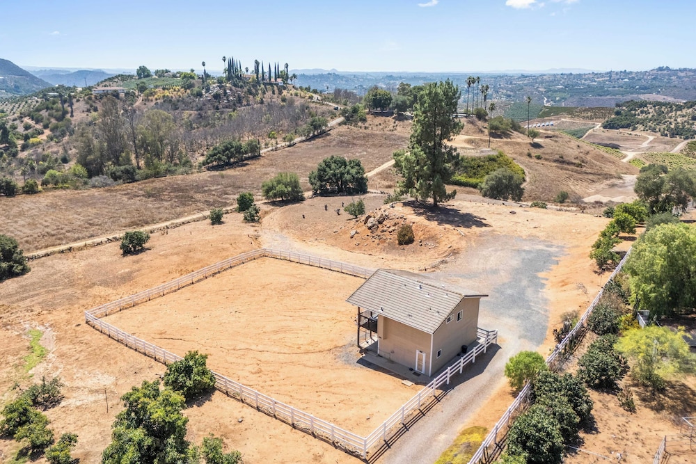 Scenic Deck w/ Sunset Views Near Temecula Wineries Estrada Ranch by Avantstay