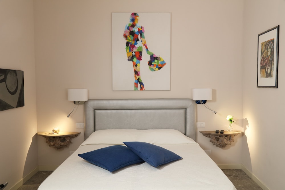 Porta Di Mezzo Luxury suites and rooms