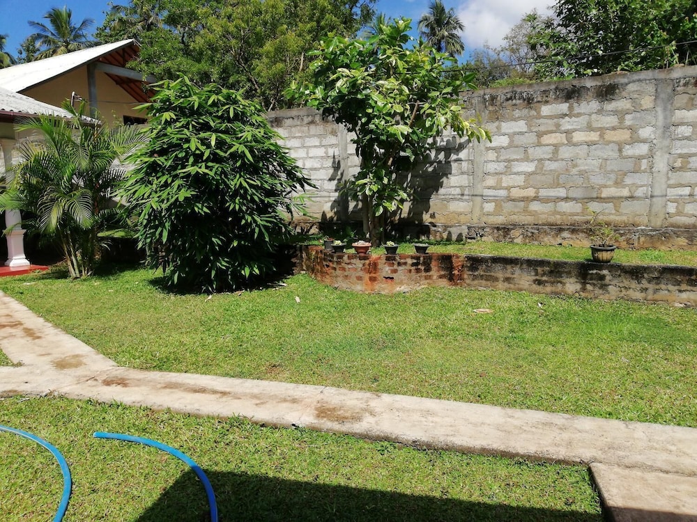 Lal HomeStay