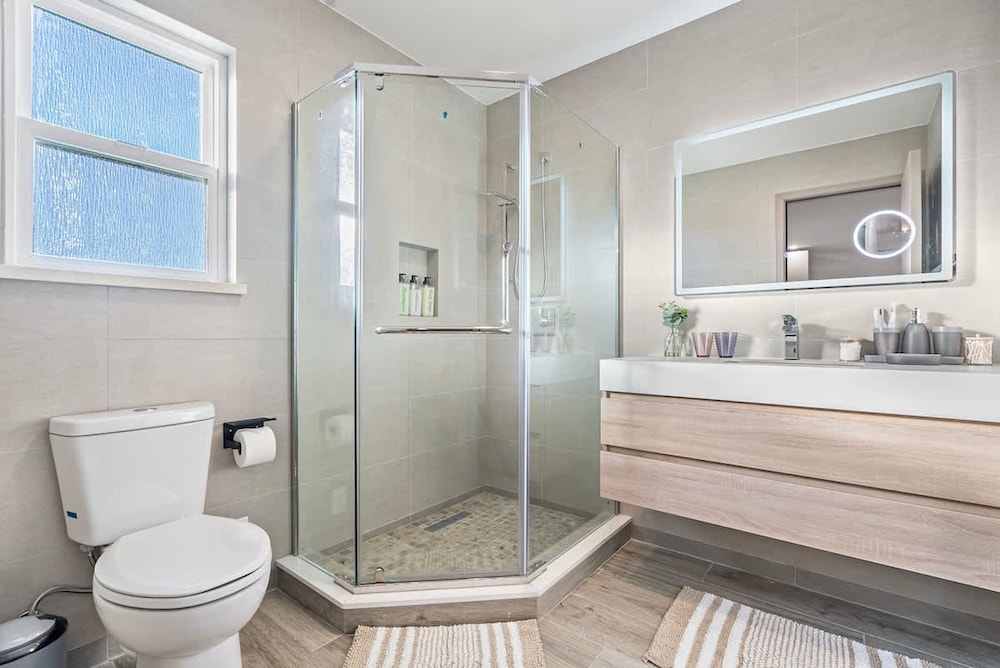 Daly City 3B Home Great Location