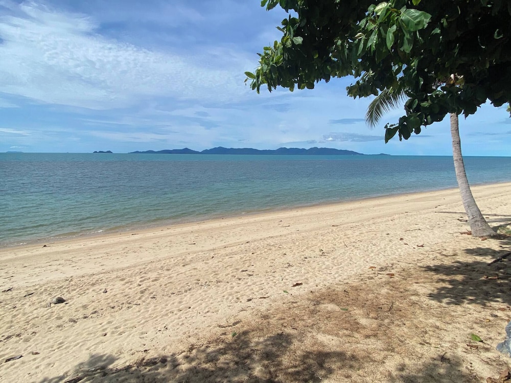 Kalamari Luxury Beach Front Villa