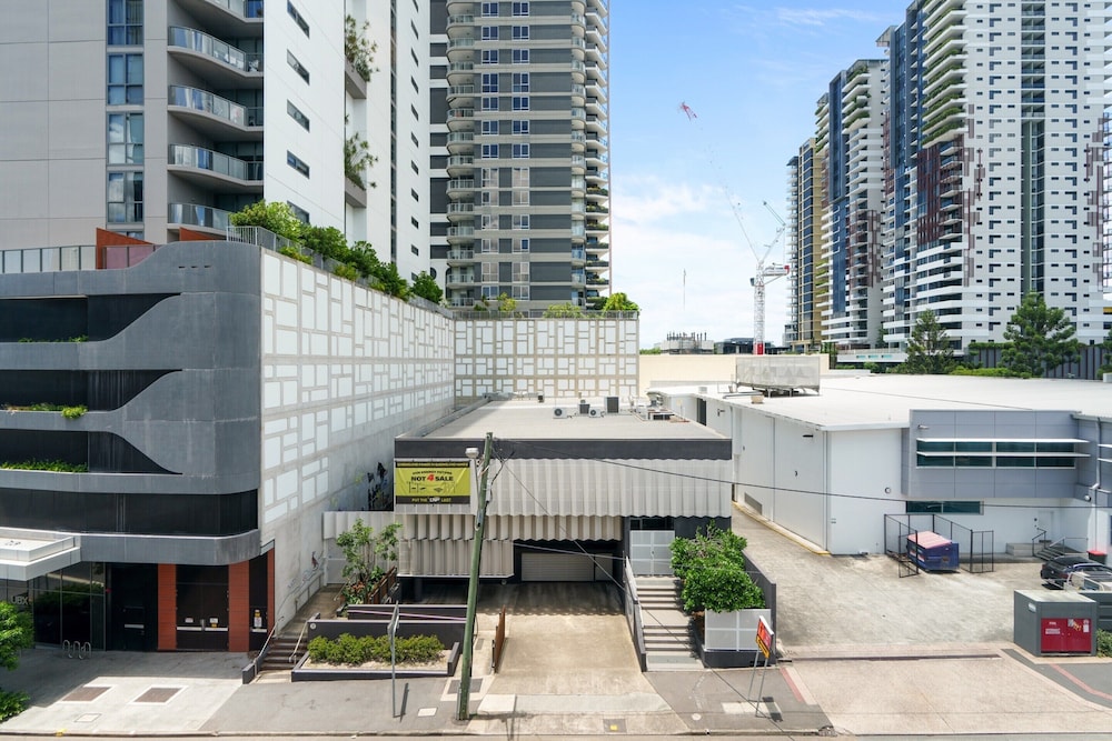 Stylish 1-bed Studio in Vibrant South Brisbane