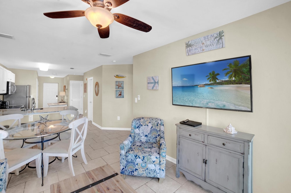 Grand Caribbean 209