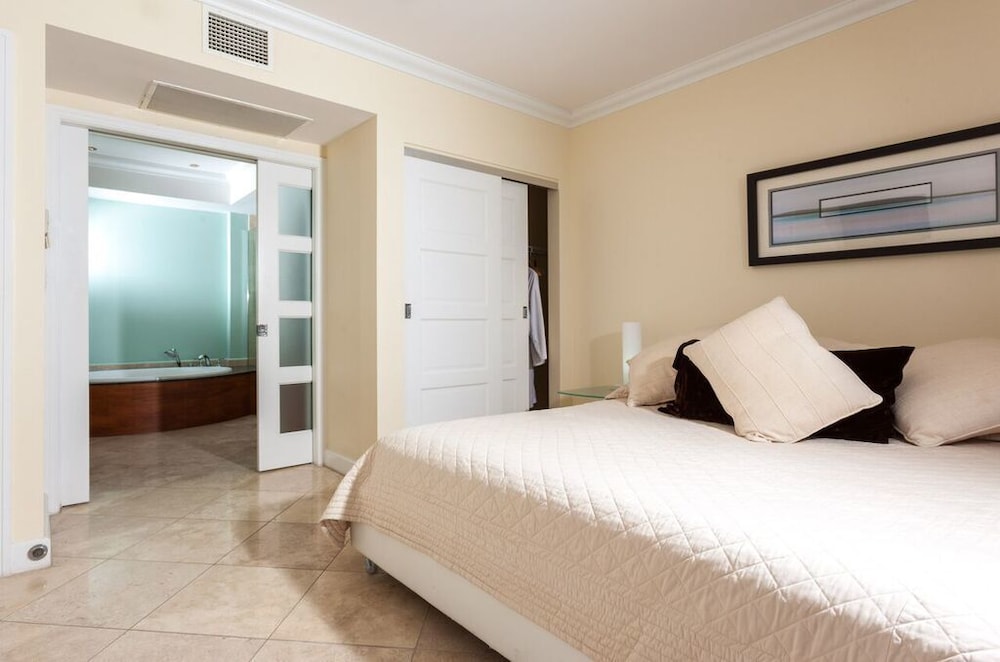 Oyster Bay Beach Resort - Photo 23