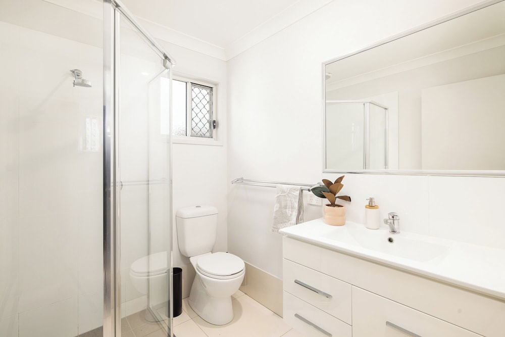 Smart Suites Self Check-in Apartments - 35A Freney