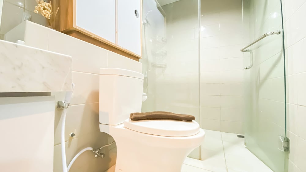 Wonderful And Homey 2Br Apartment At Springhill Terrace Residence