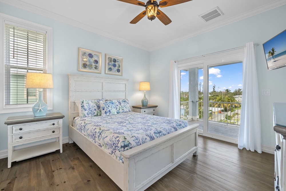 143 Catch And Relax: 5br Home W/ Pool & Spa! 5 Bedroom Home