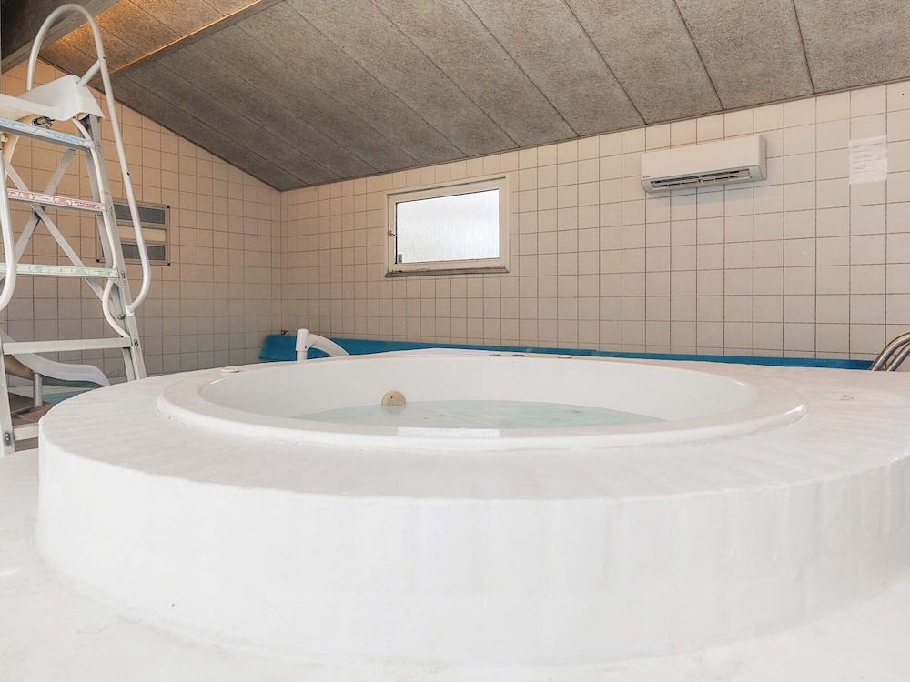 4 Star Holiday Home in Vaeggerlose