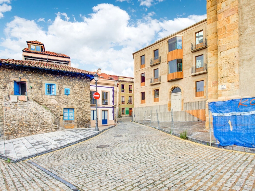 Apartment in Gijon Near San Lorenzo Beach
