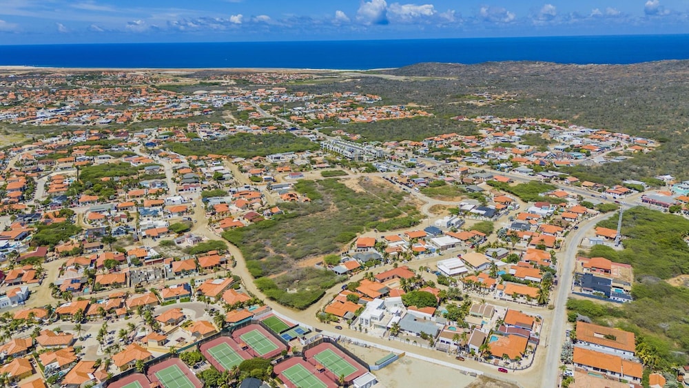 4 4 5 Rooftoppoolpingponggazebonear Ritz Beach