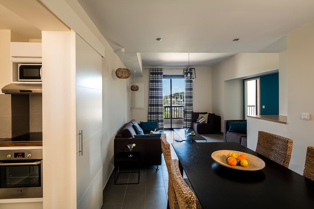 Six-Fours-les-Plages Vacations - Appartements de l'Helios - Iles des Embiez - Property Image 38