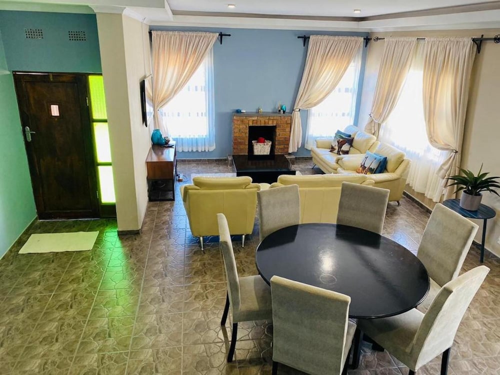 Lovely 4 Bedroomed Home in Selbourne Brooke - 2036 view 5