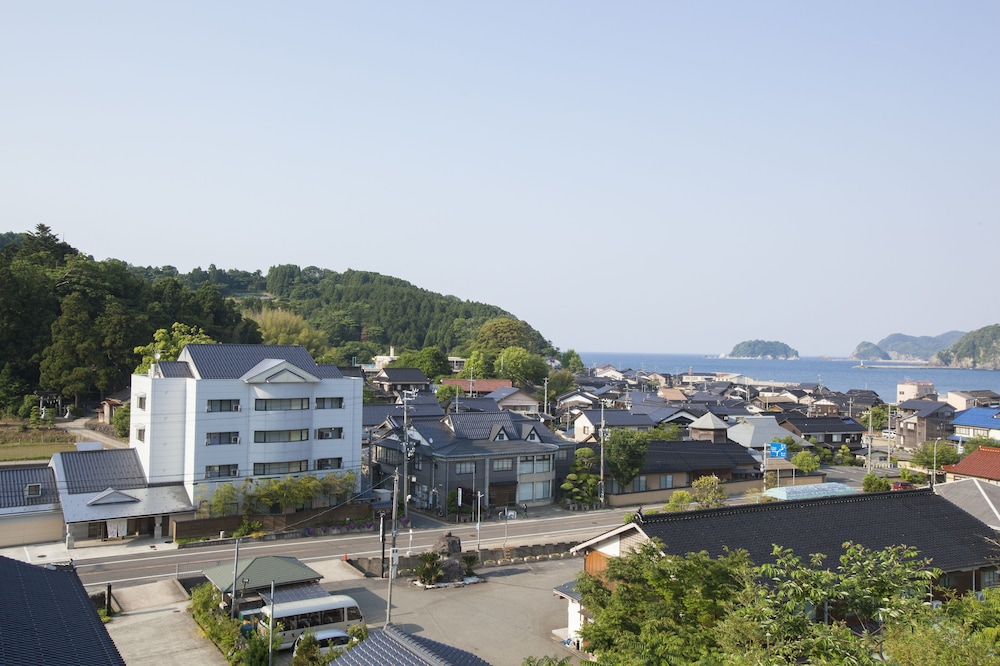 Sadasuke