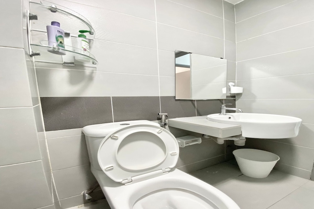 Amerin Residence Mall Apartments