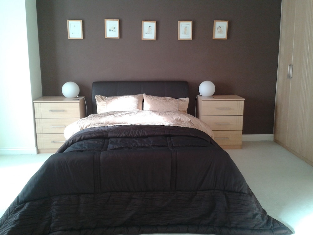 Gateshead Vacations - Heathfield Place - Property Image 2