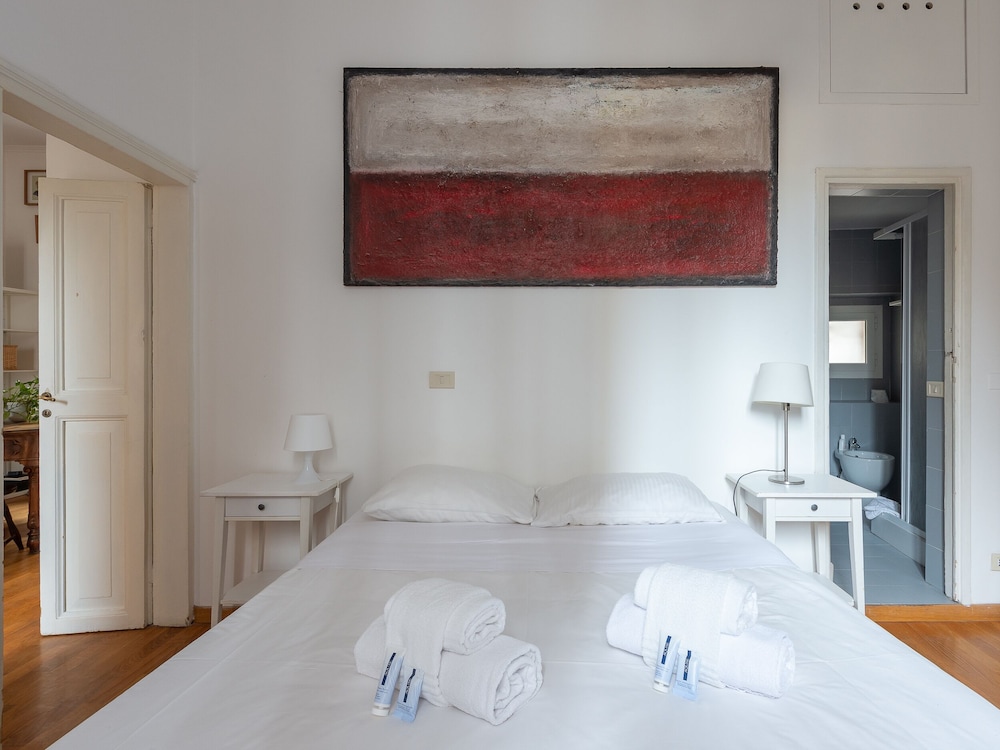 Fori Imperiali Balcony Apartment
