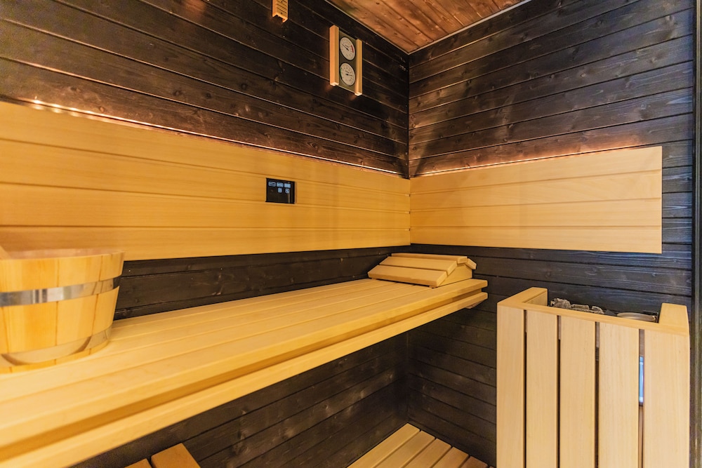VBM SUITE & SPA APARTMENTS