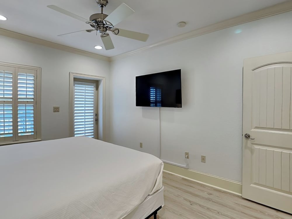 Destiny's Paradise by Southern Vacation Rentals