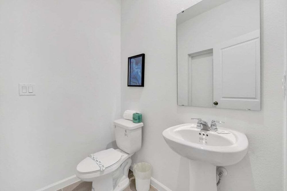 Enchanted Solara Retreat Themed Bedrooms & Pool 5 Townhouse