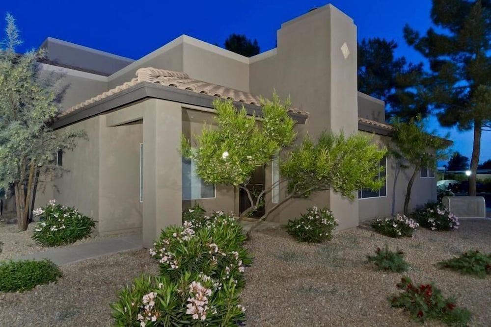Something Borrowed By Signature Vacation Rentals