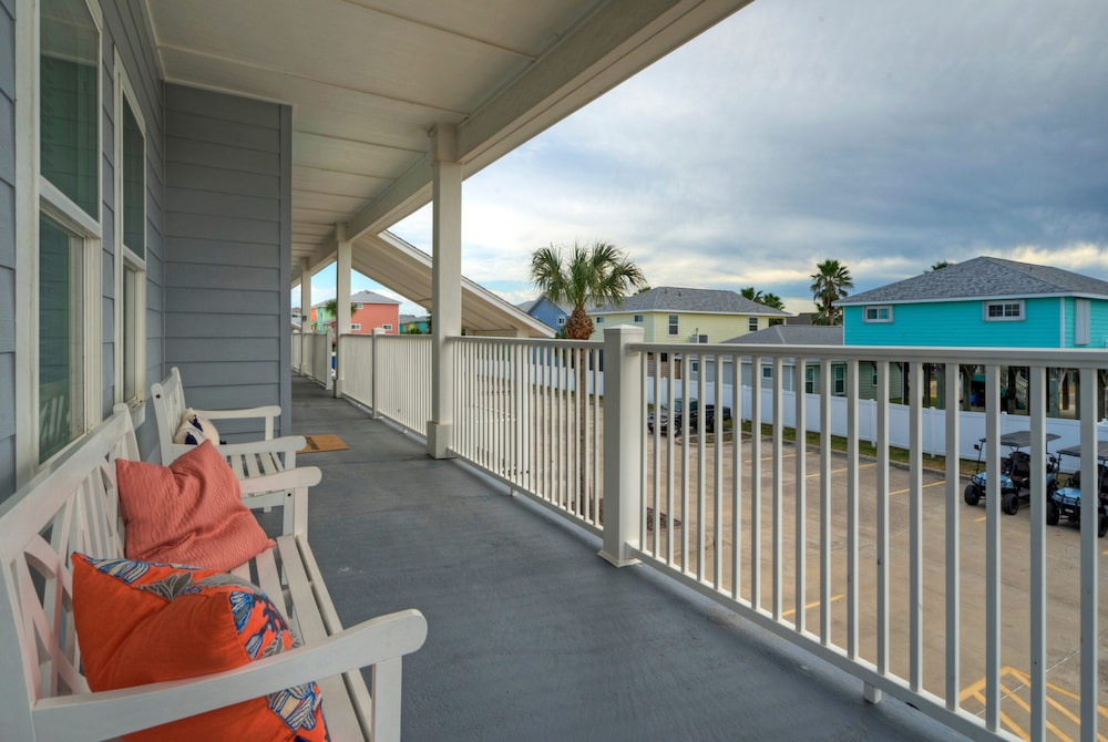 The Costa Bahia Condos by AvantStay – Pristine Comfort Near Port Aransas Beach