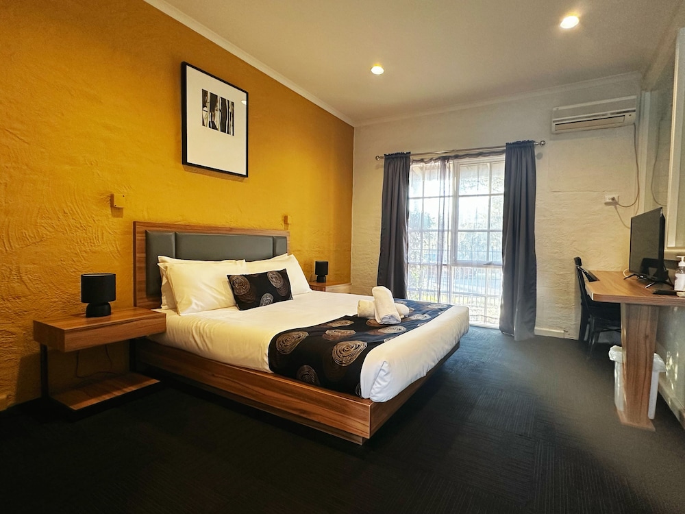 Greensborough Motel