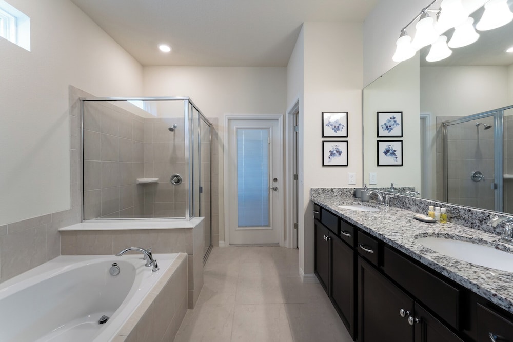 Discover Your Perfect Getaway 8BR Wonder