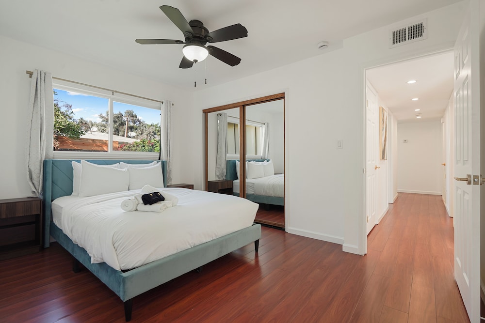 Lakefront Retreat WaterViews 3BR 1.5BA