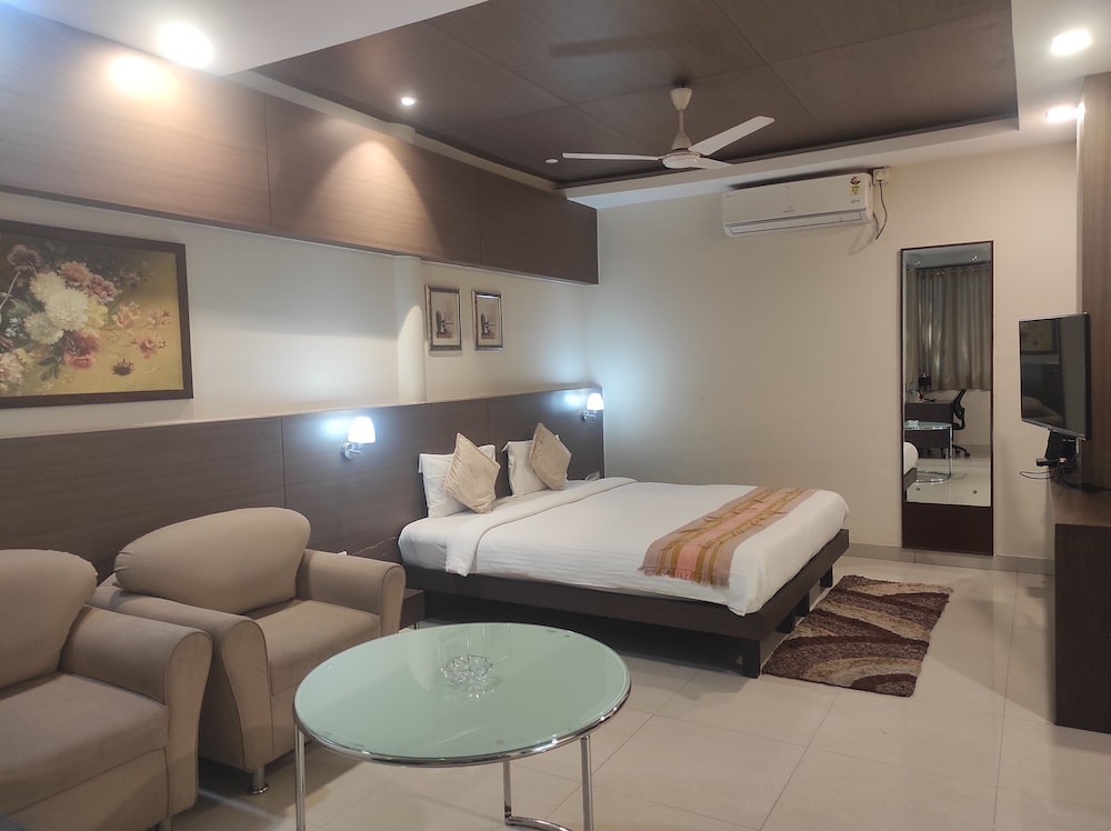 Dibrugarh Club House