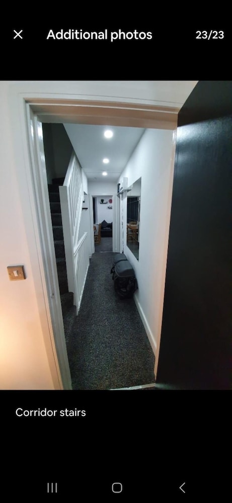 3 Bedrooms Apartments Near Town Center