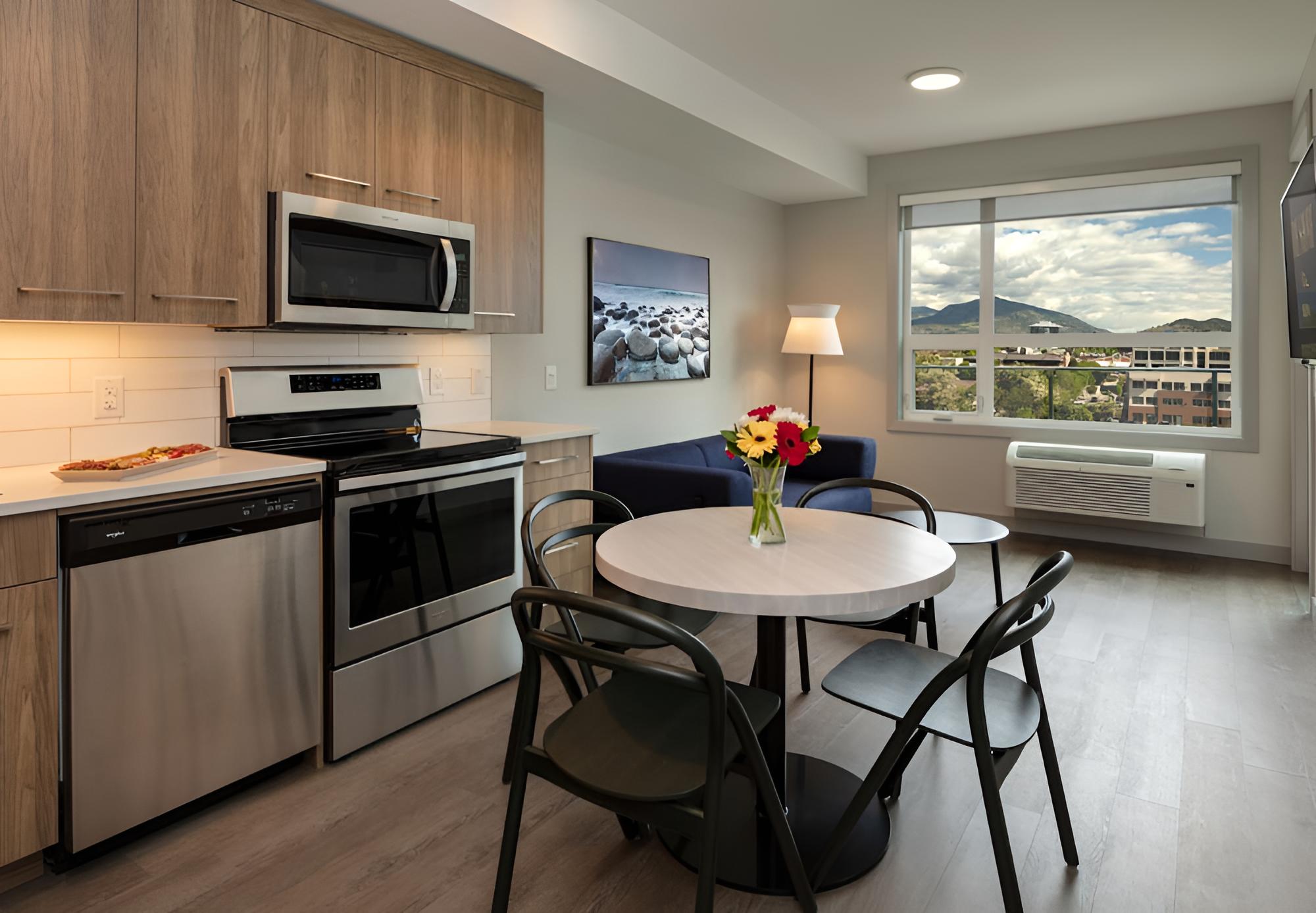 Kelowna Vacations - The Shore Kelowna - Property Image 5