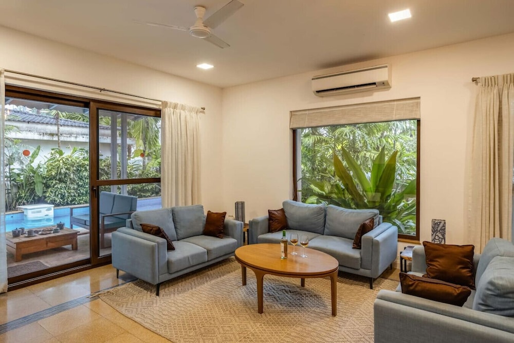 Villa Ayana 5bhk With Pool and Near the Beach