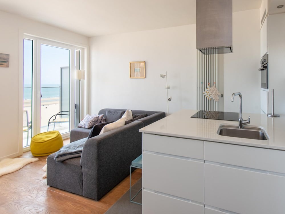Beautiful Apartment With sea View