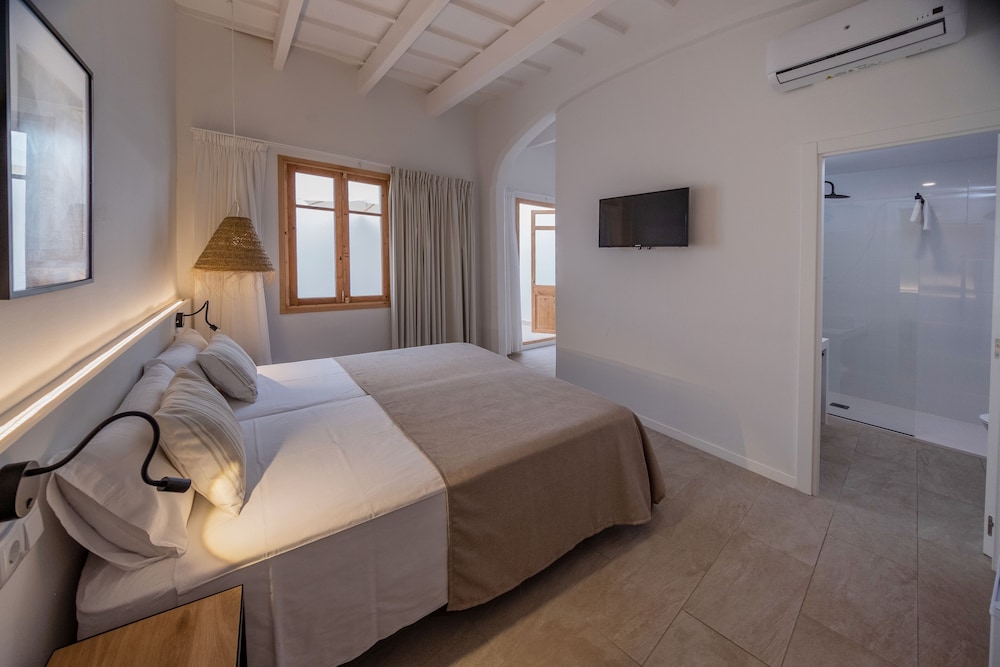 Ciutadella de Menorca Vacations - Hotel Tres Tocs - Property Image 26