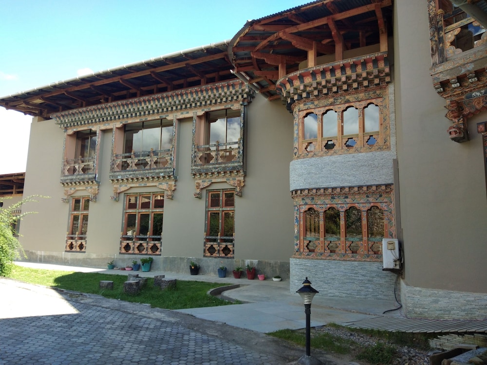 Udumwara Resort and Spa