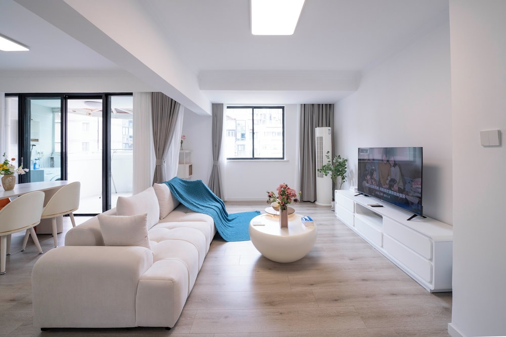 Tyms Parisian 2BR APT Paris Classic