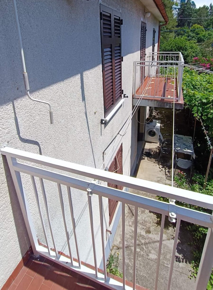 Luxury apartment Ivone with balcony