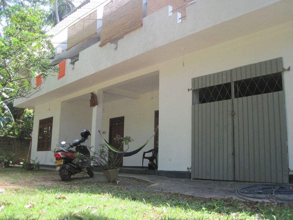 Jungleside House
