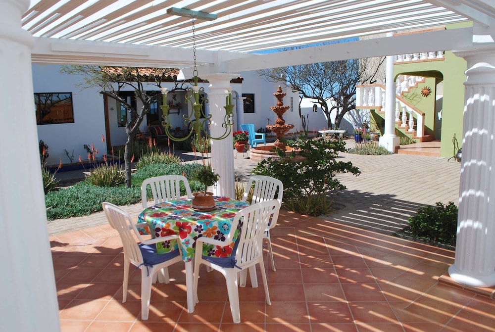 Casa de los Perros by Kivoya