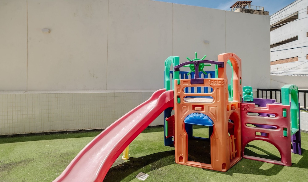 Apartment With Barbecue in Pituba Eas0102
