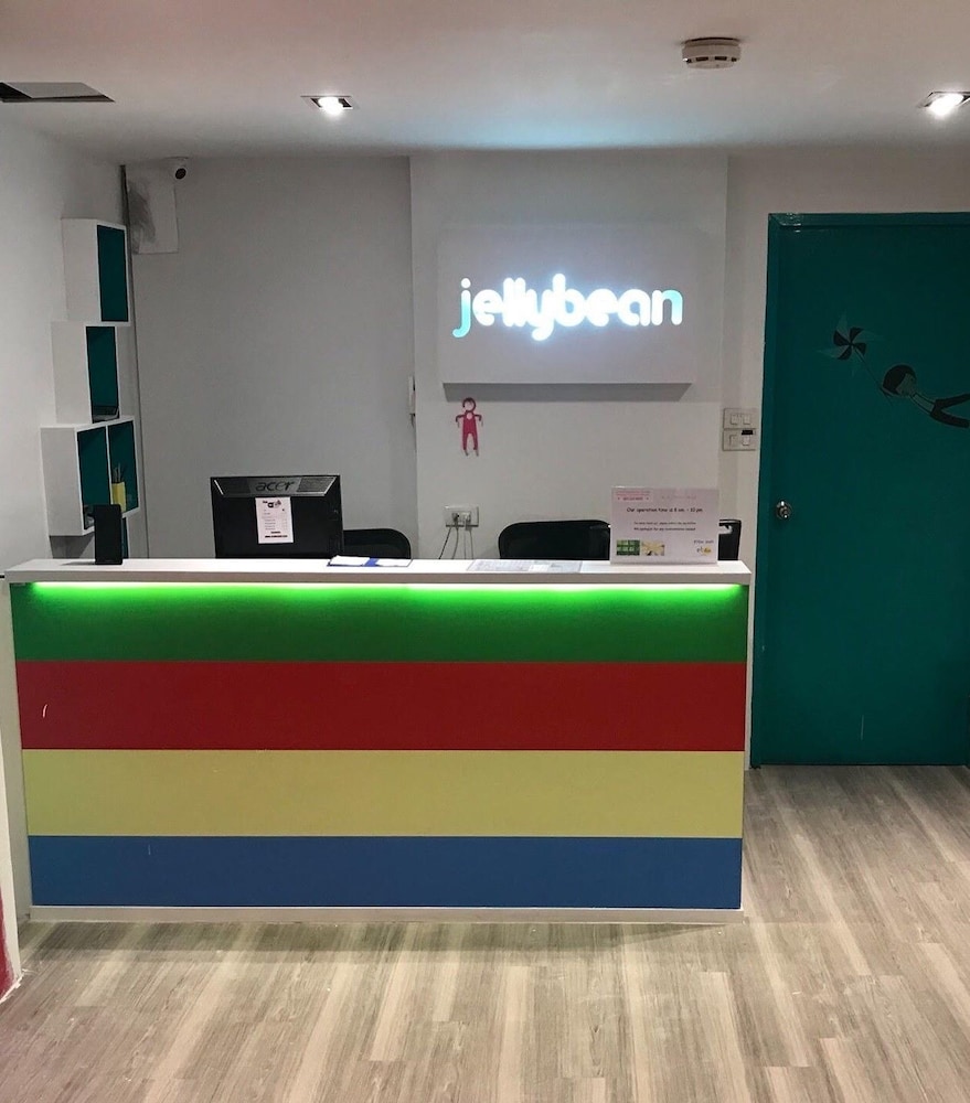 Jellybean Ezy Hostel Sathorn - Image 3