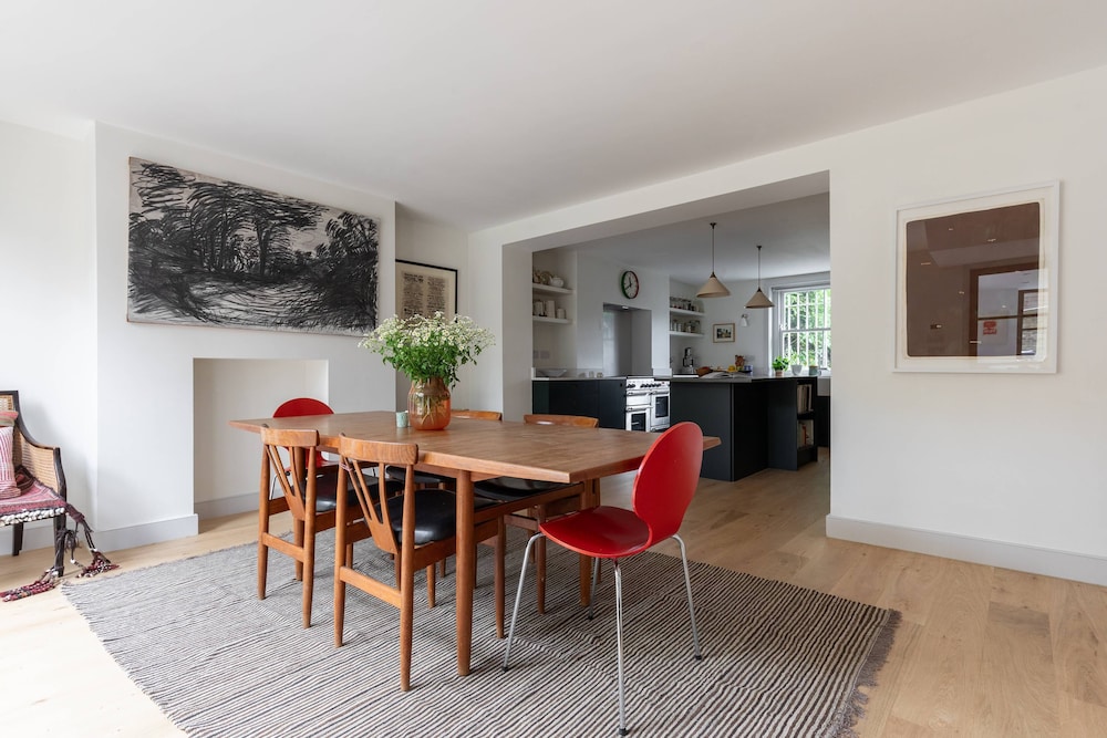 Rochester Road II by Onefinestay