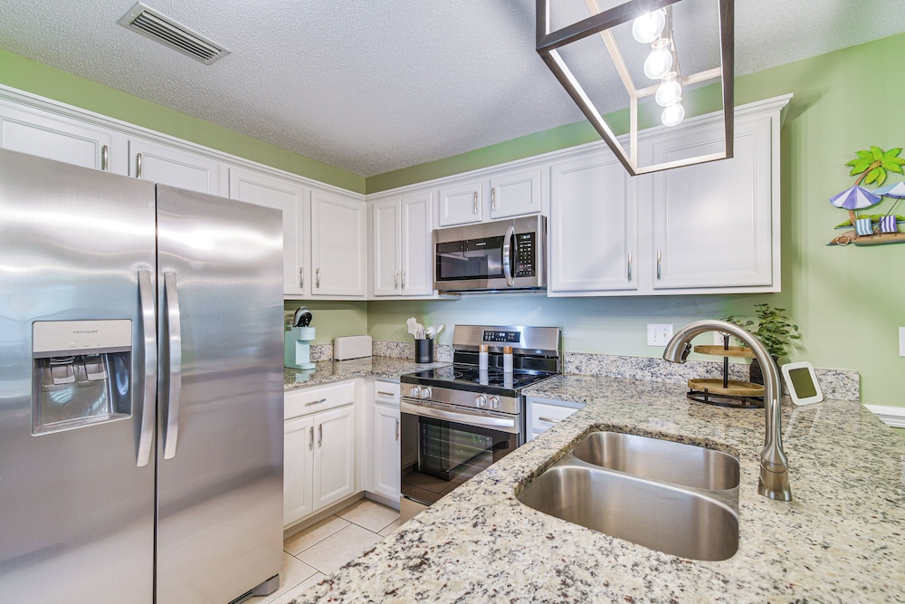 5 Mi to Gulf Beaches: Coastal Alabama Home