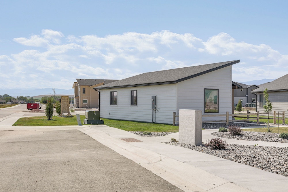 Mtn-views, Pet-friendly! Family Home in Ranchester