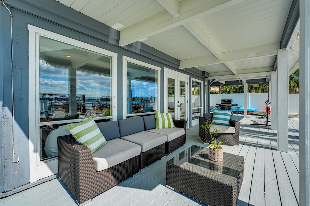 Gulf Coast Luxury! Quiet Home 4 Mi to Sponge Docks