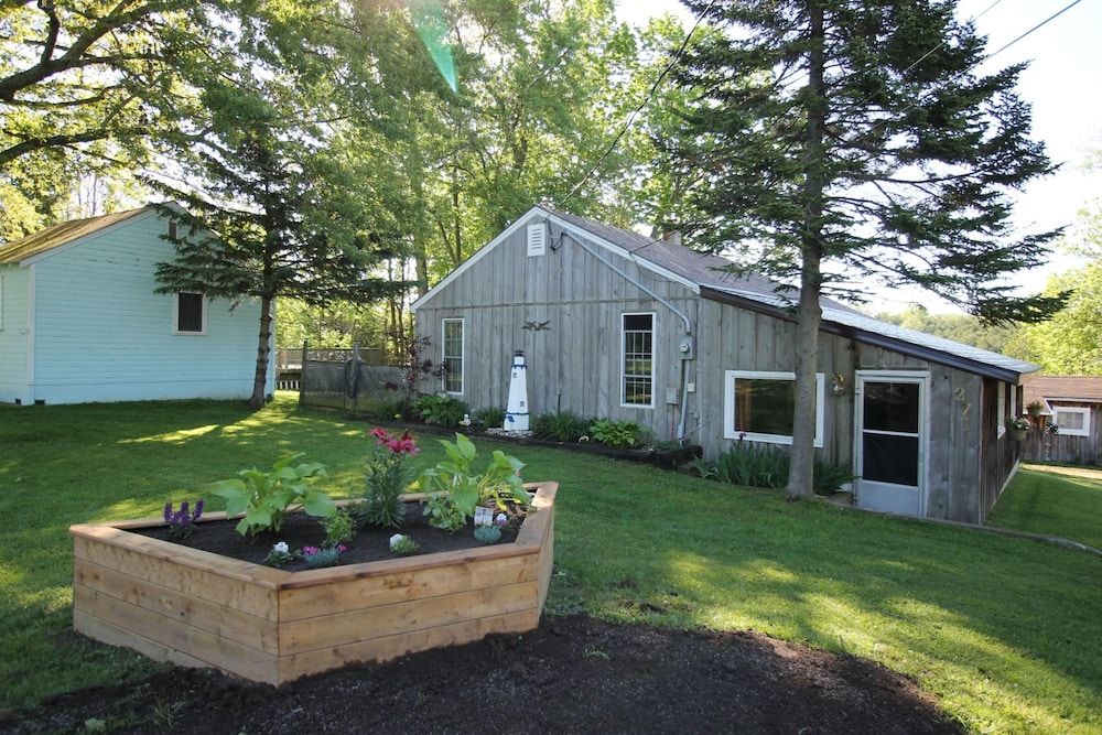 3 Bdrm Country Cottage - Main House - Rosewood Cottages